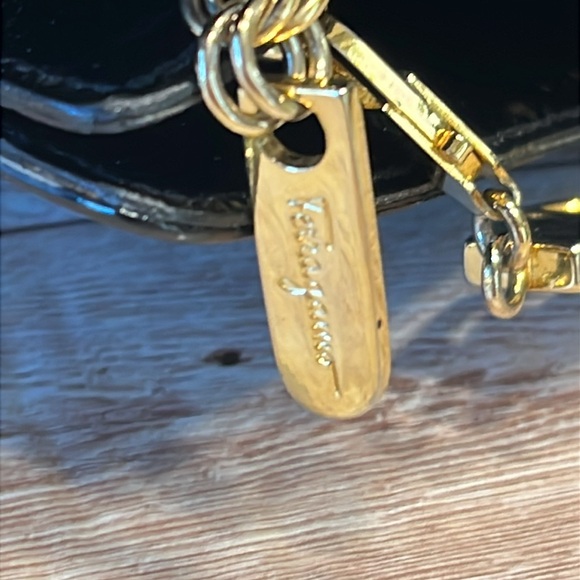 Ferragamo Salvatore Ferragamo Black Patent Leather Mini Shoulder Bag Clutch - Picture 5 of 16